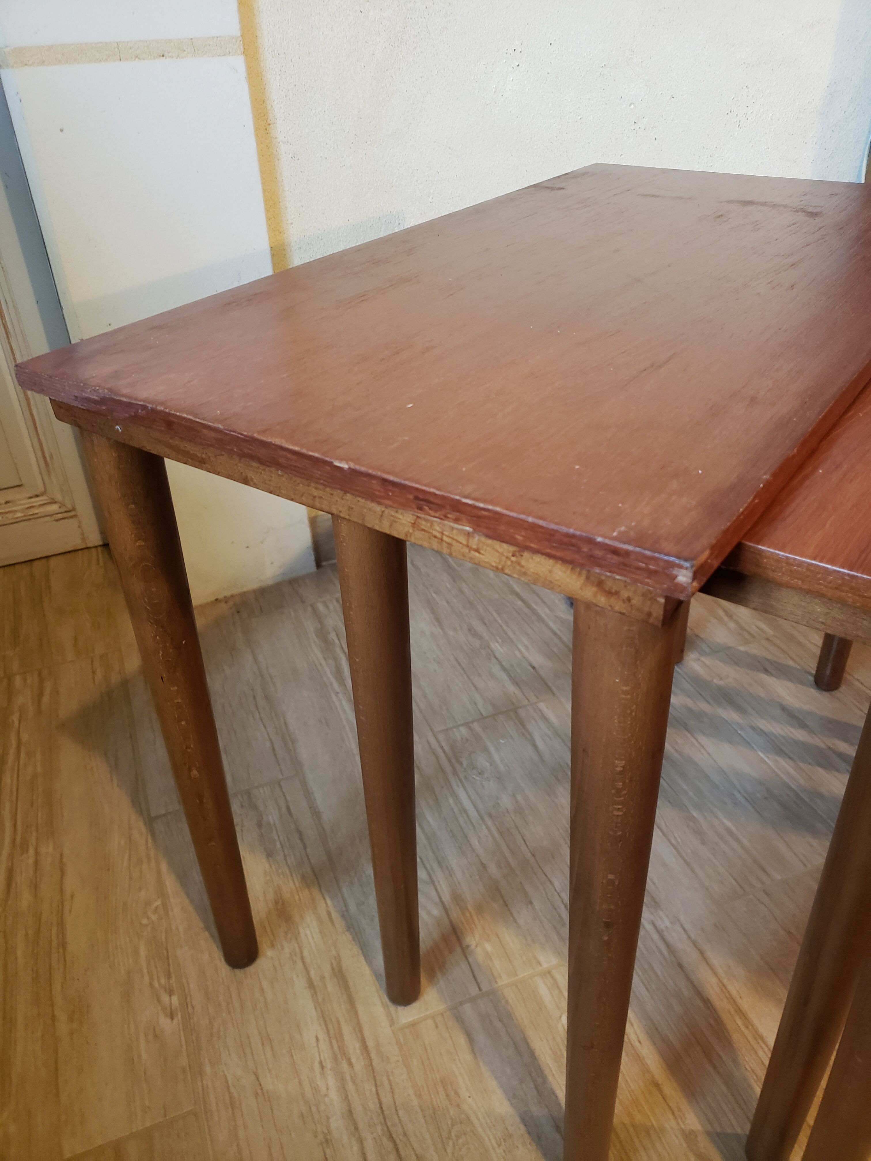 Scandinavian vintage gigognes tables