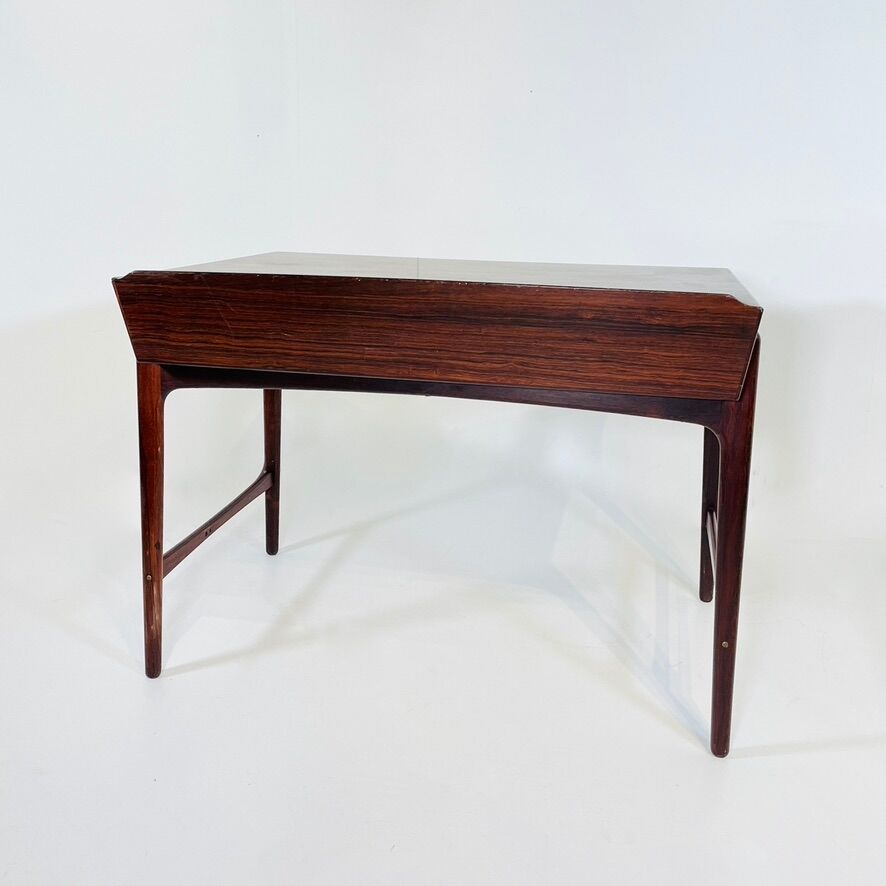 Bureau en bois de Svend Aage Madsen, Danemark années 1960s.