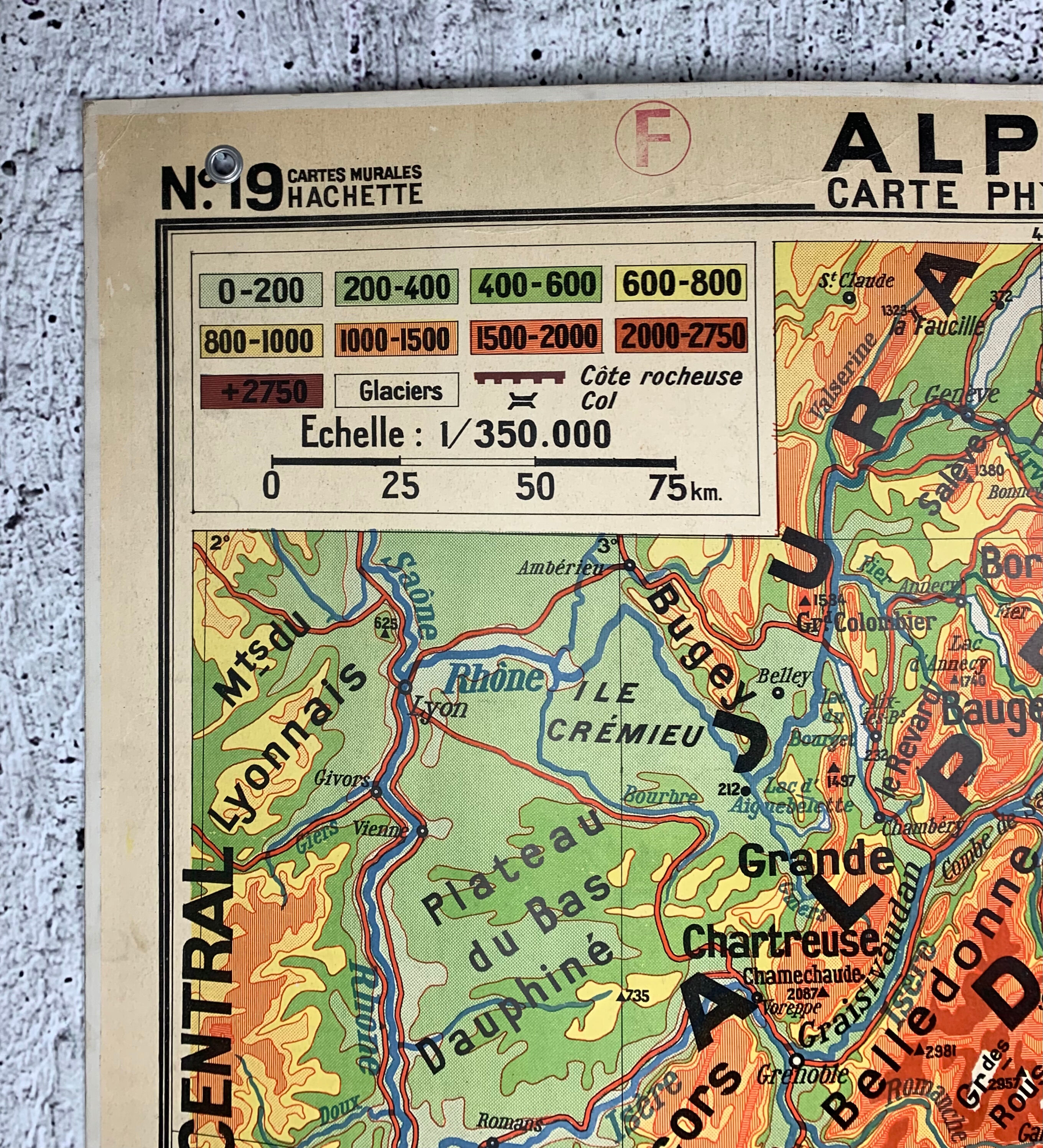 Hachette old school map