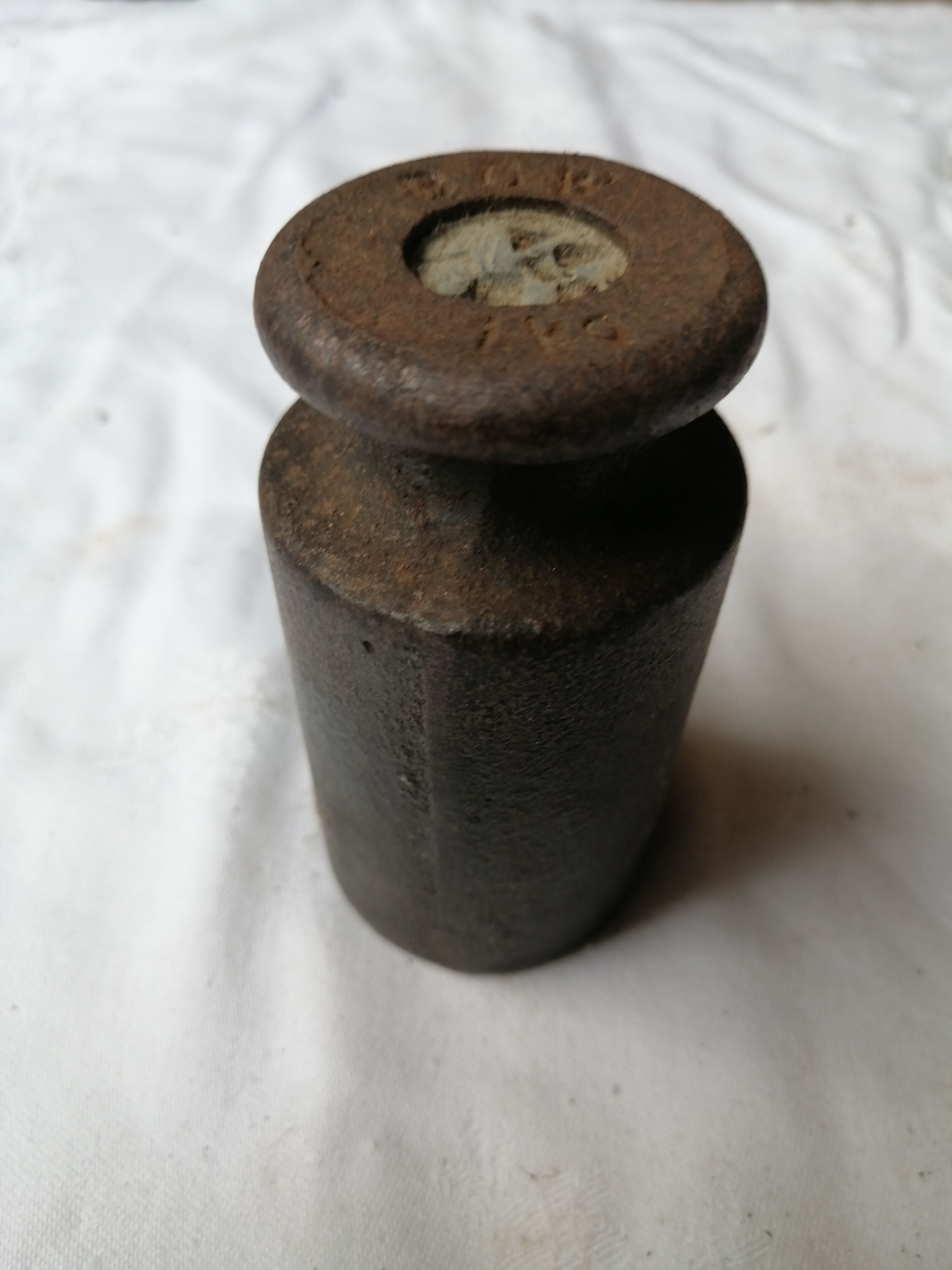 1 bcw cast iron scale weight box