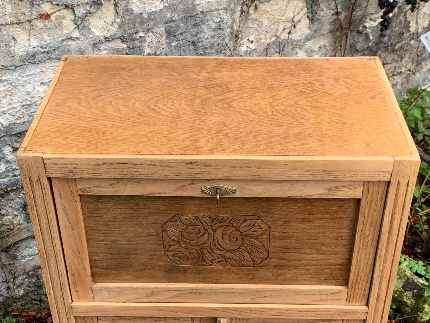 Parisian art deco sideboard in raw oak 1930