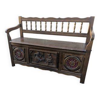 Large Breton storage bench for the entrance.