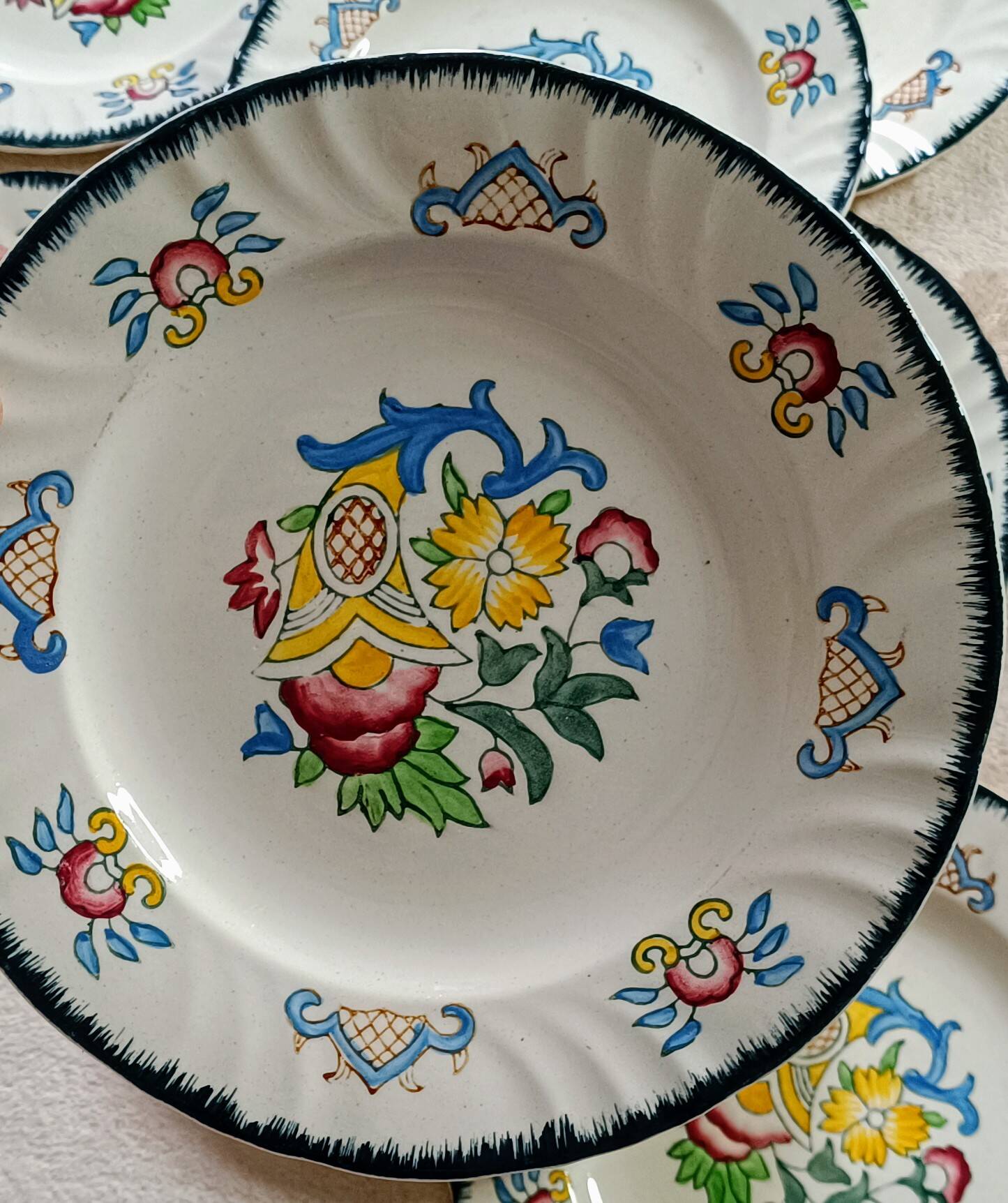 Set of 8 vintage Longwy Vieux Rouen dessert plates