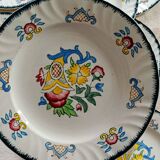 Set of 8 vintage Longwy Vieux Rouen dessert plates