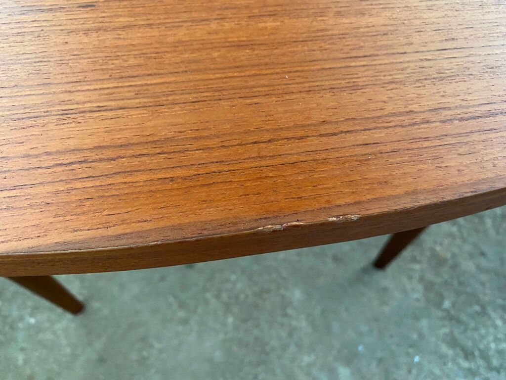 Scandinavian extendable round table in teak dia 110cm an60