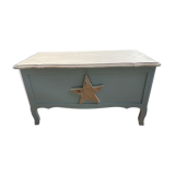 Children's toy chest