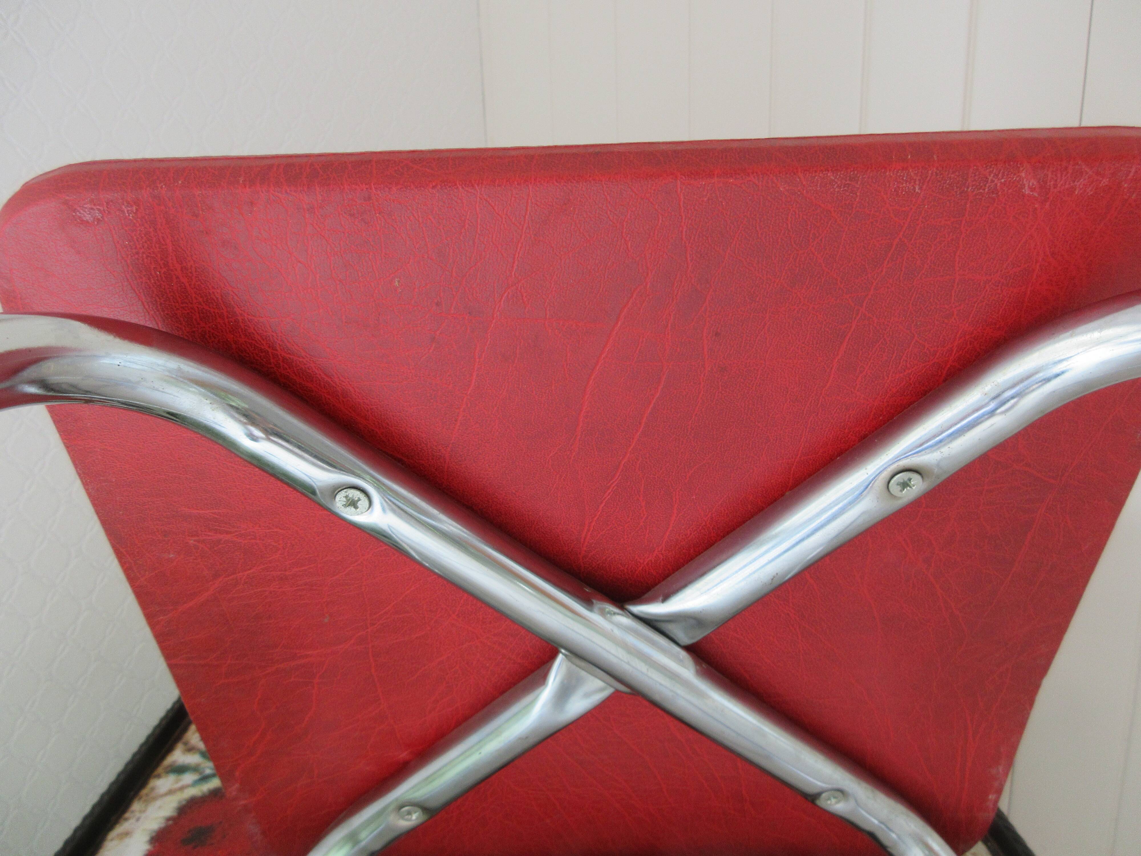 red stool in skai