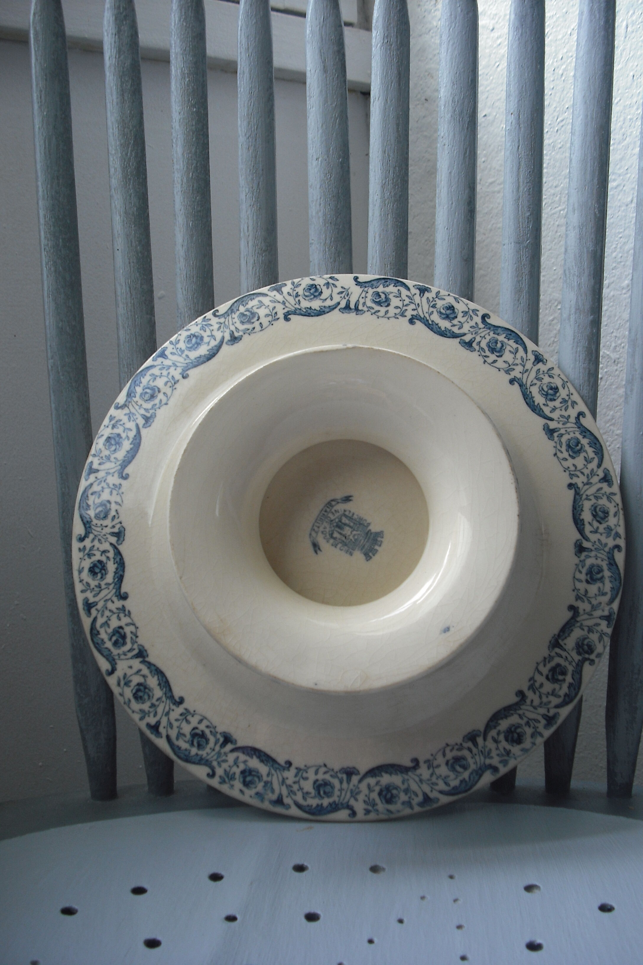 15 Gien porcelain plates and 1 cake dish on foot