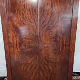 Flaming mahogany cabinet of the nineteenth century