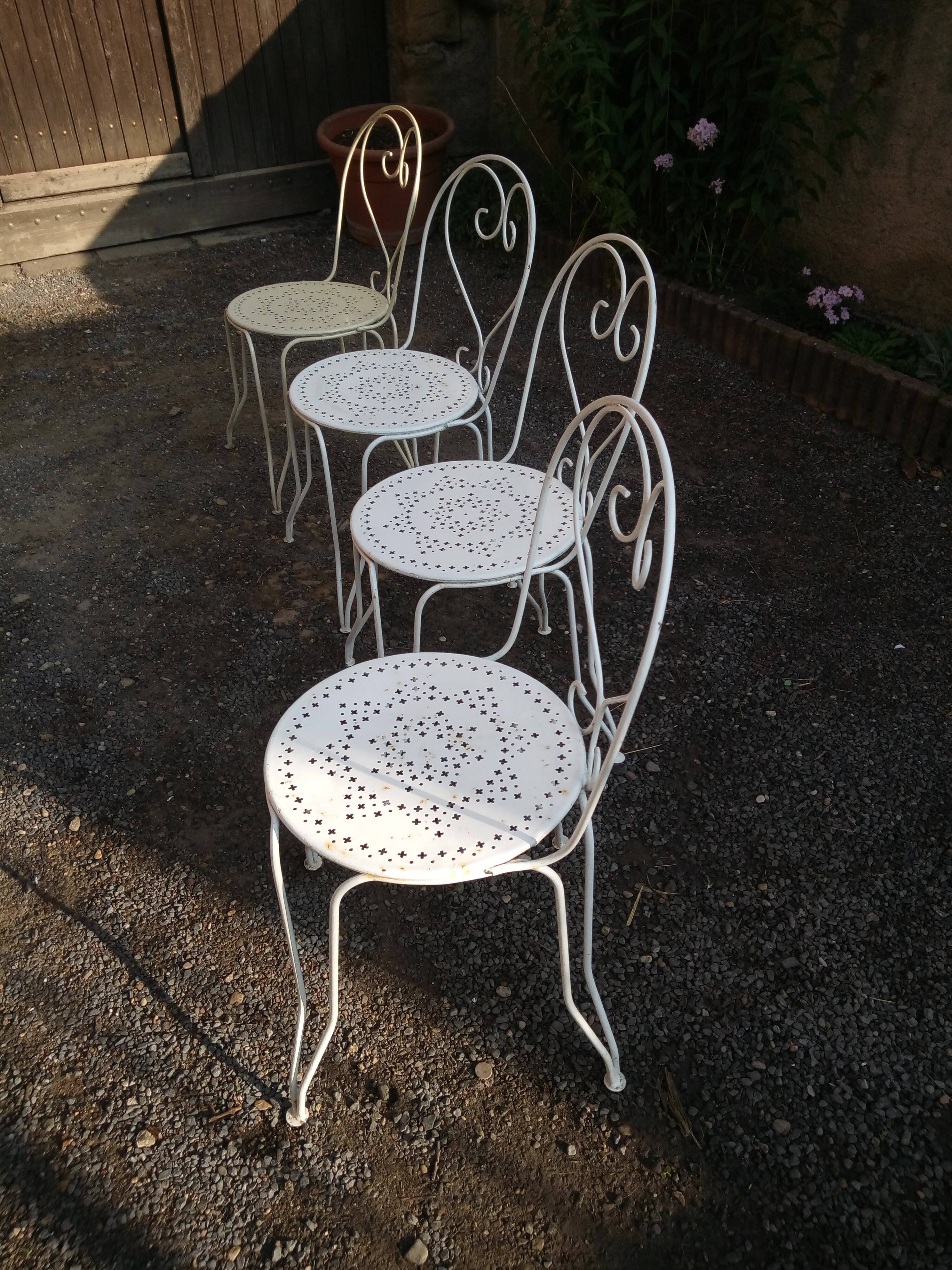 Set of 4 iron garden chairs