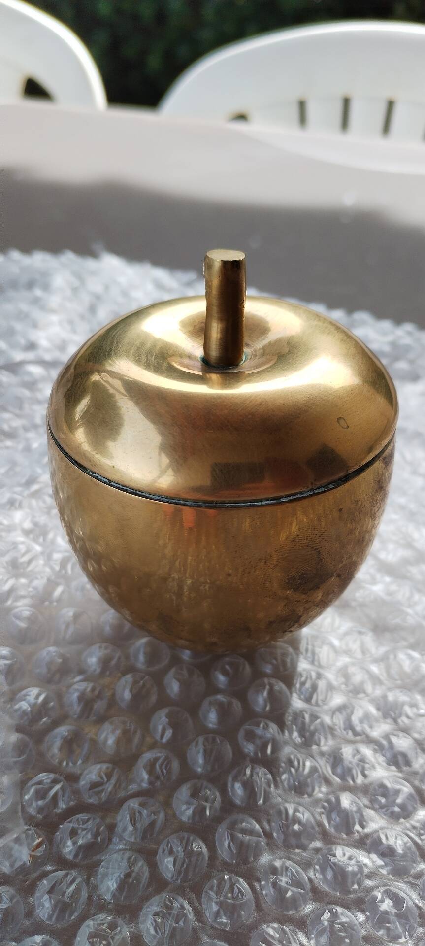 Tray or jewellery box in gilded brass