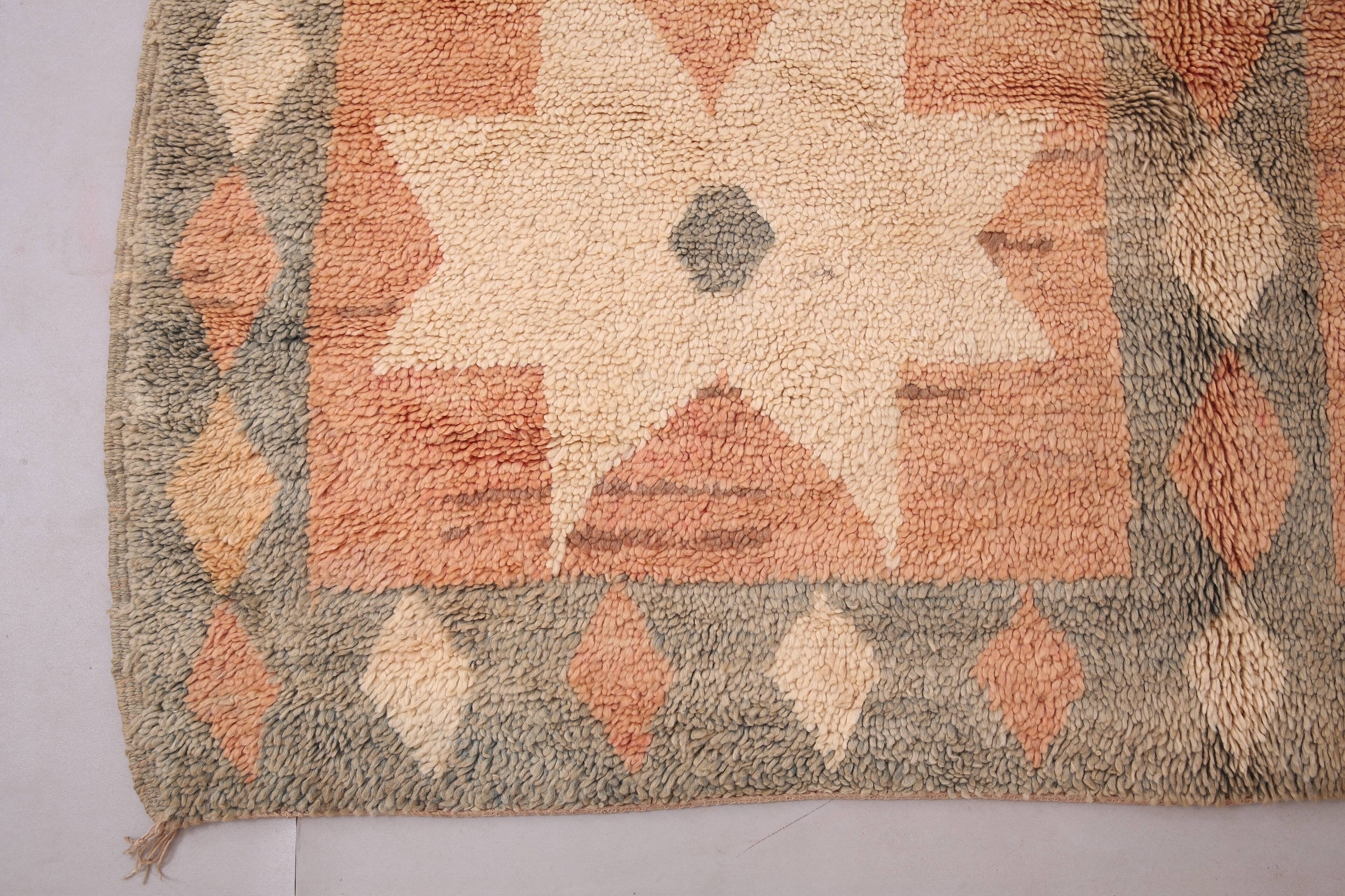 Peach Vintage Moroccan Rug 200 x 298 cm - Berber Wool Rug - Handmade Rug