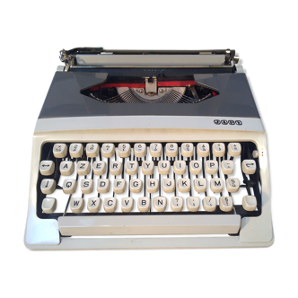 Japy ultra portable vintage mechanical typewriter, made in France