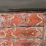Patinated pink chest of drawers