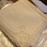 Reception tablecloth and 1à towels