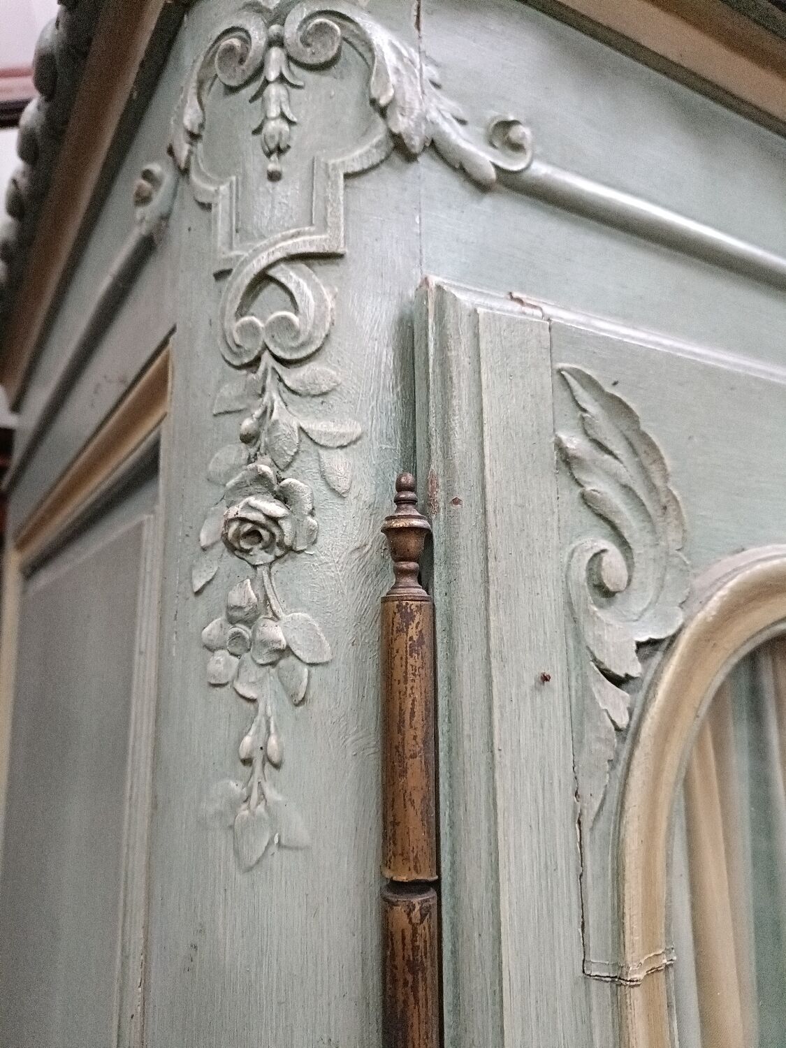 Classic wardrobe, 2 glass doors and interior mirrors