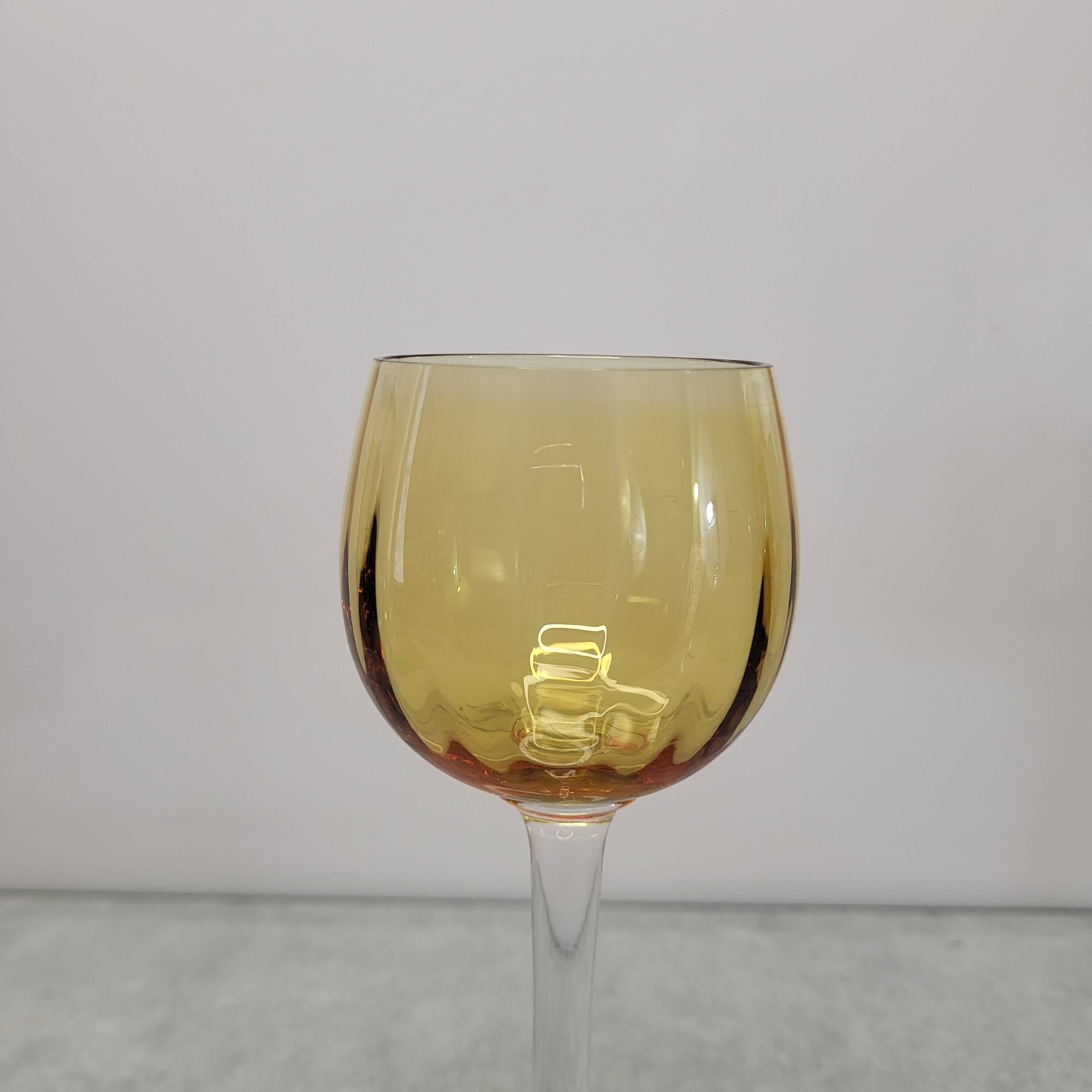 6 verres à vin ambrés en cristal