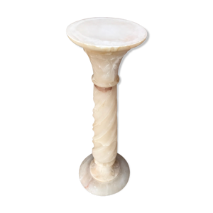 Colonne en marbre blanc