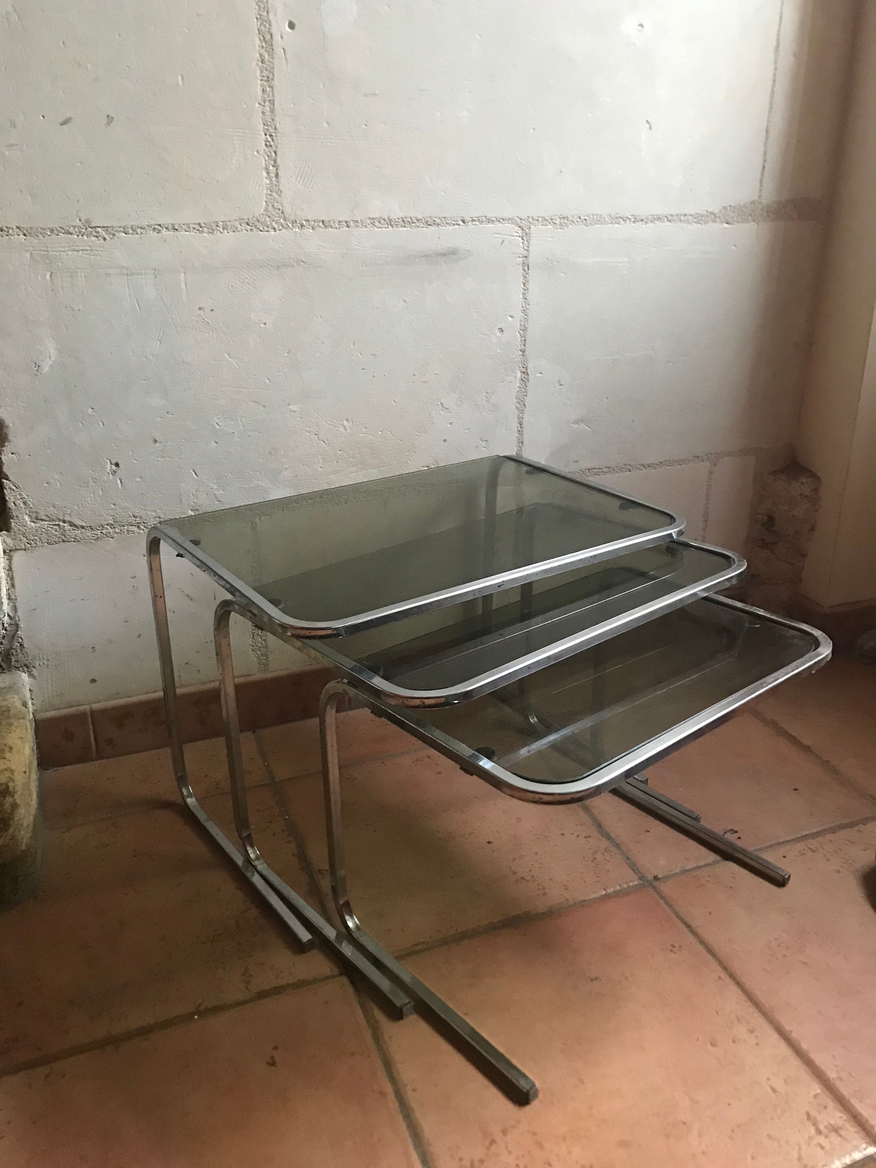 Vintage nesting coffee tables