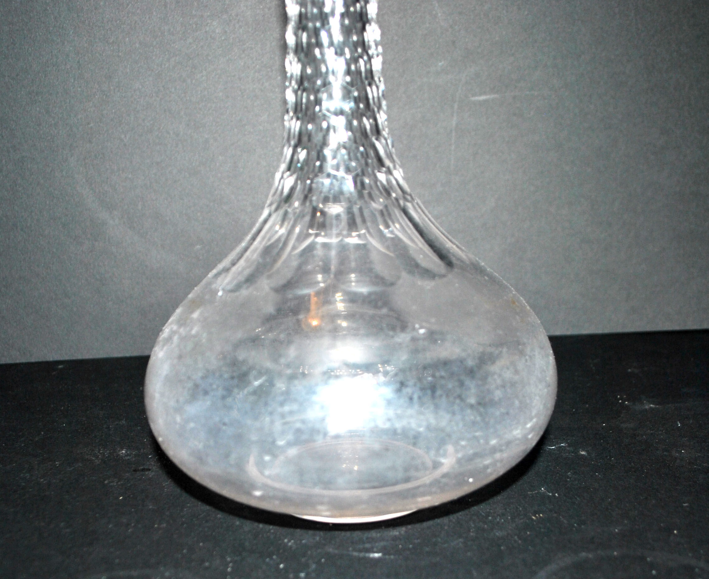 Baccarat tortoiseshell cut crystal carafe H29cm