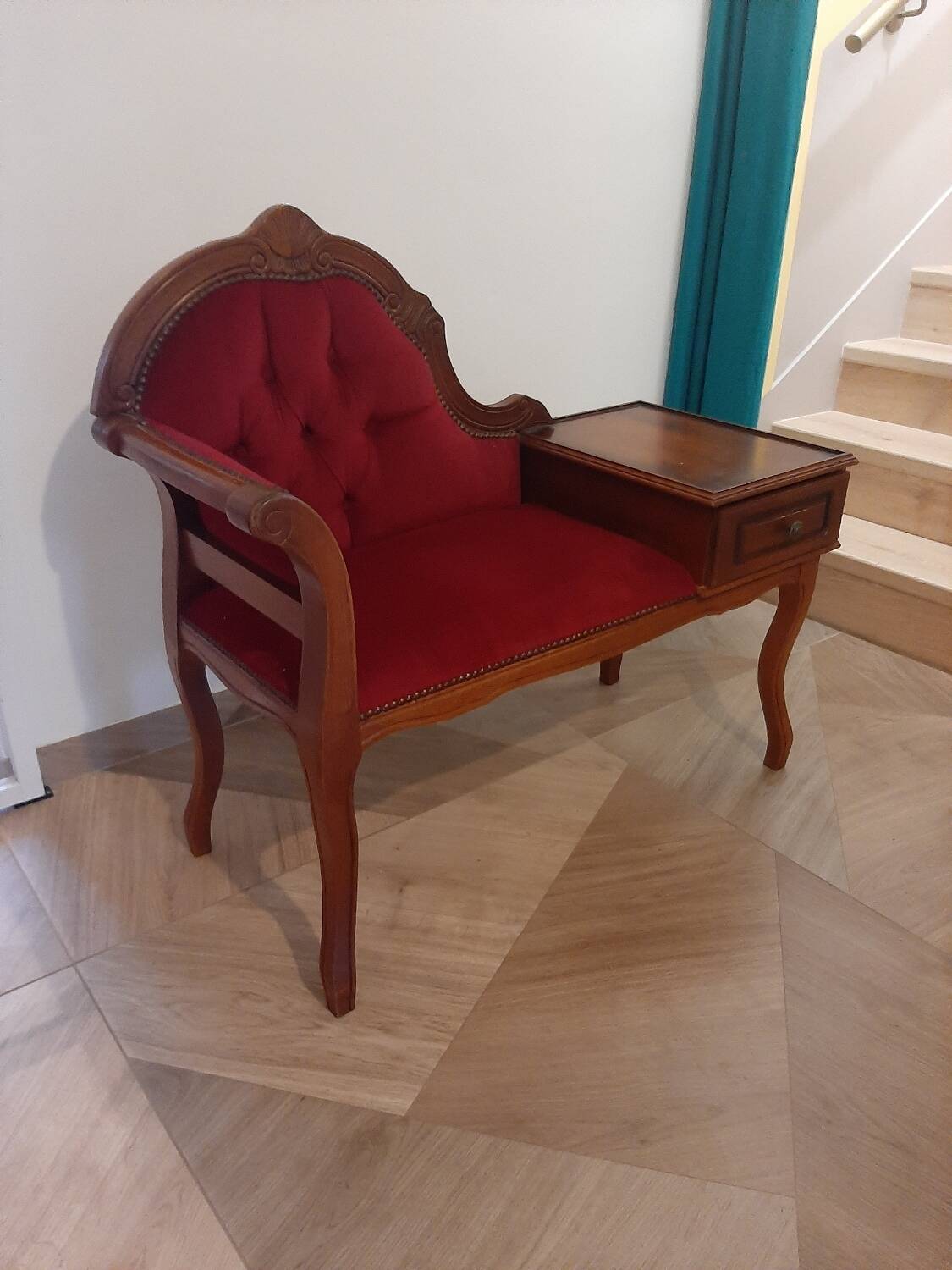Jolie fauteuil causeuse- meuble entrée-Louis XV