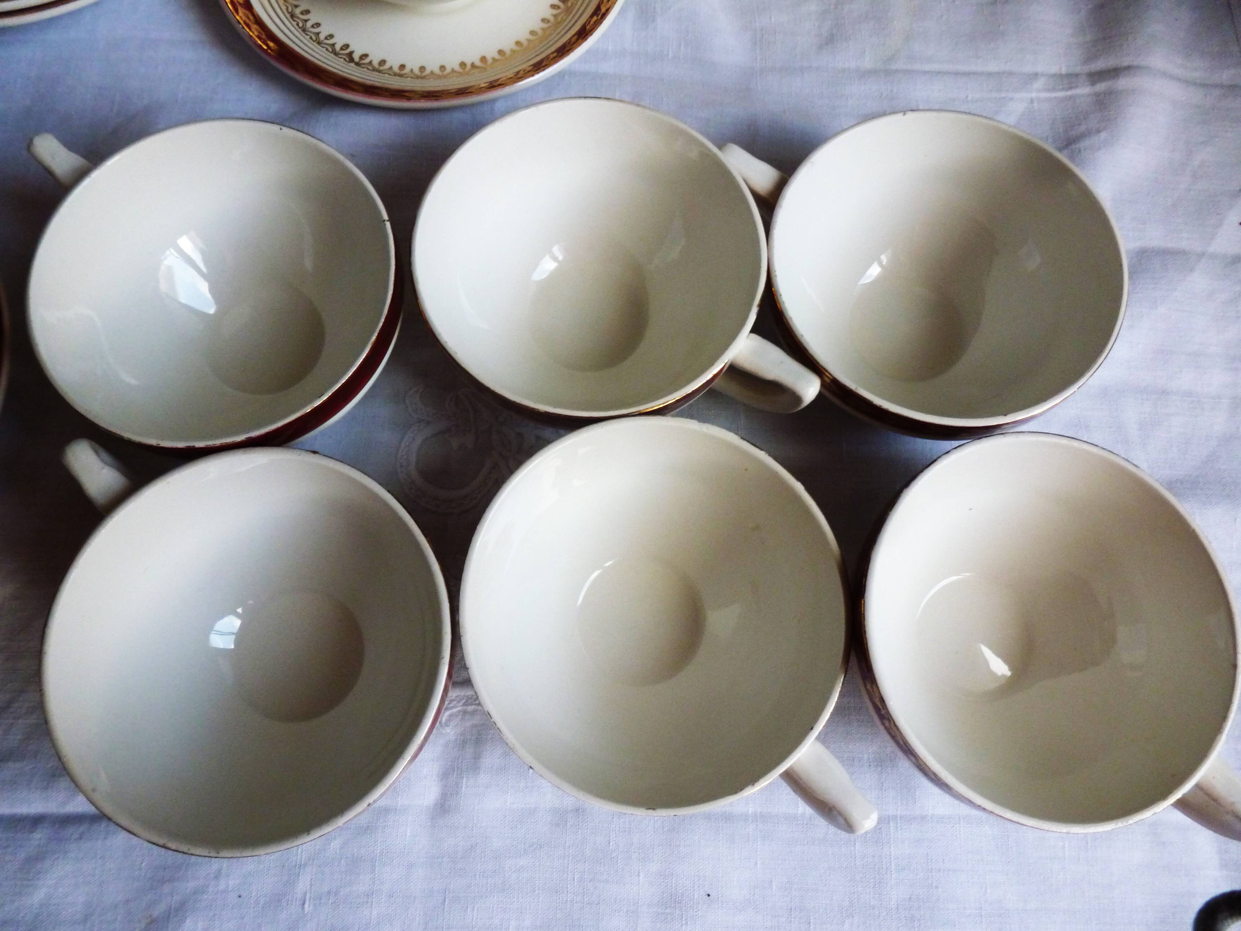 1920s coffee service Céranord from Saint-Amand, 24 pieces.