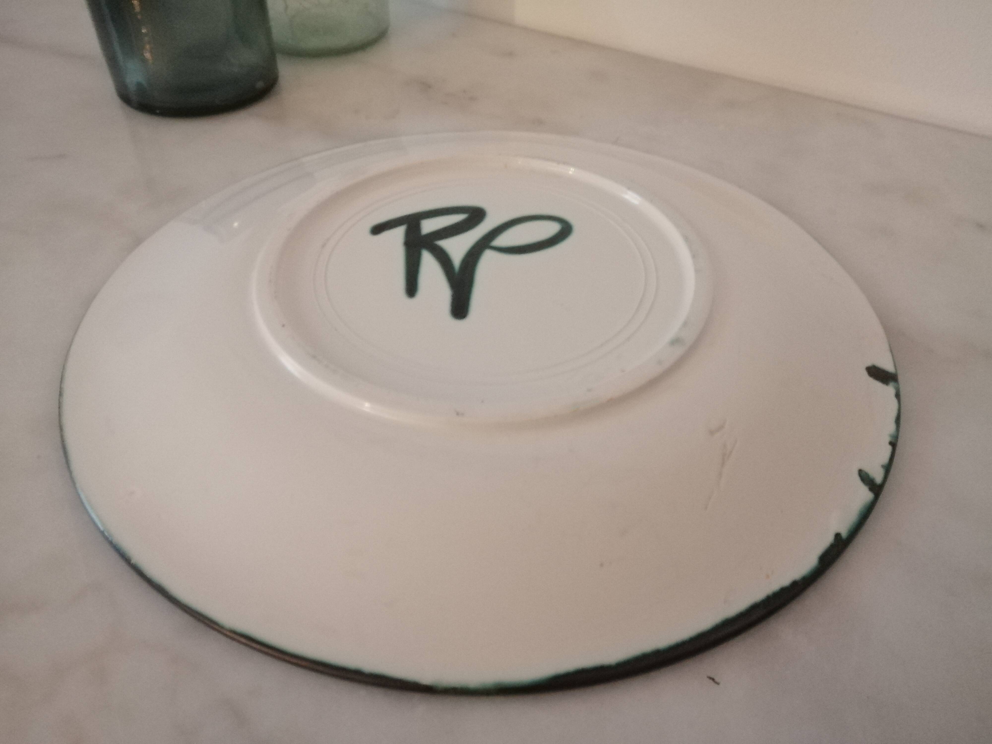 Dish Robert Picaut Vallauris D 31 cms signed dark green and brown in very good condition