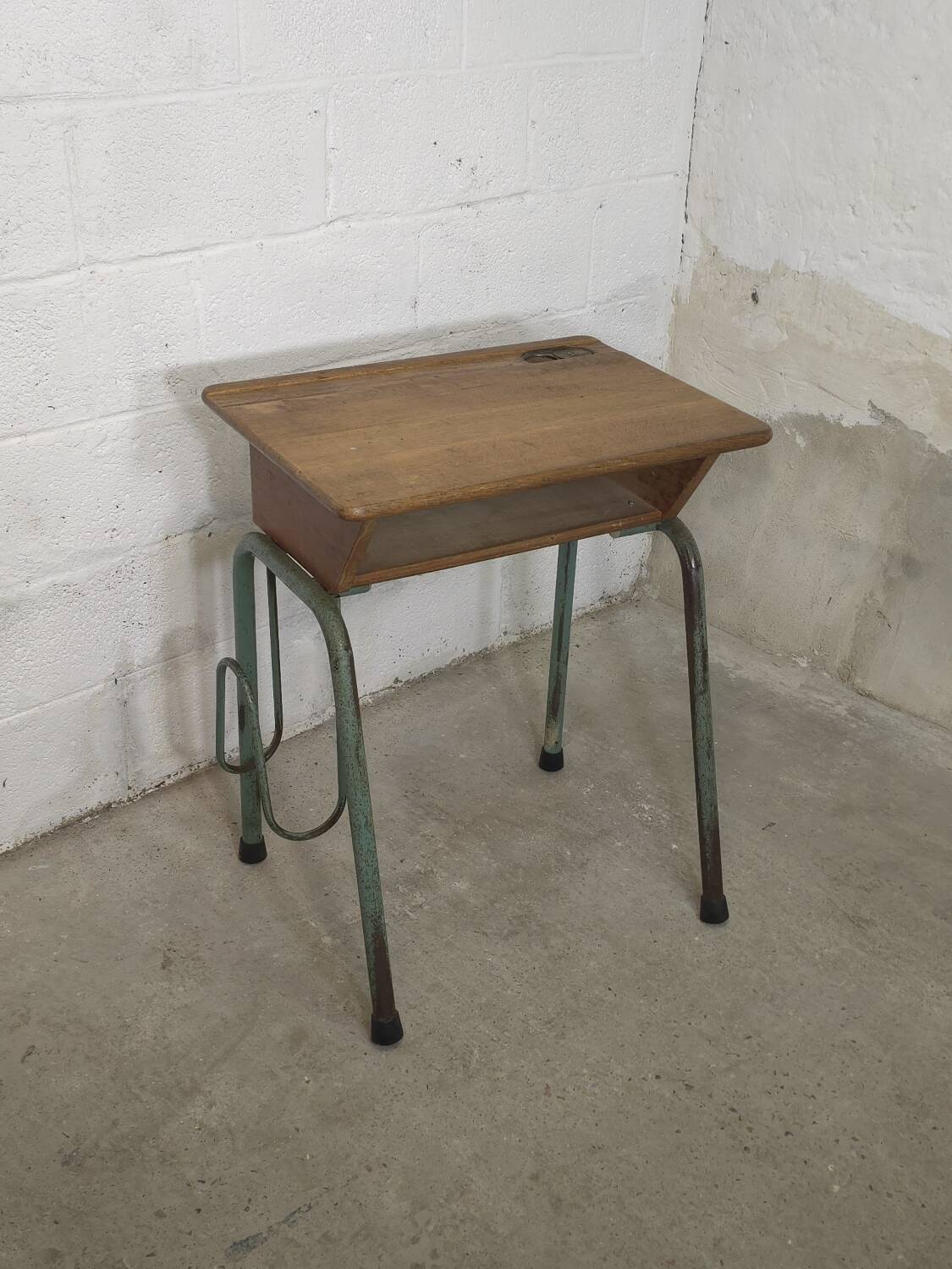 Delagrave school desk Paris