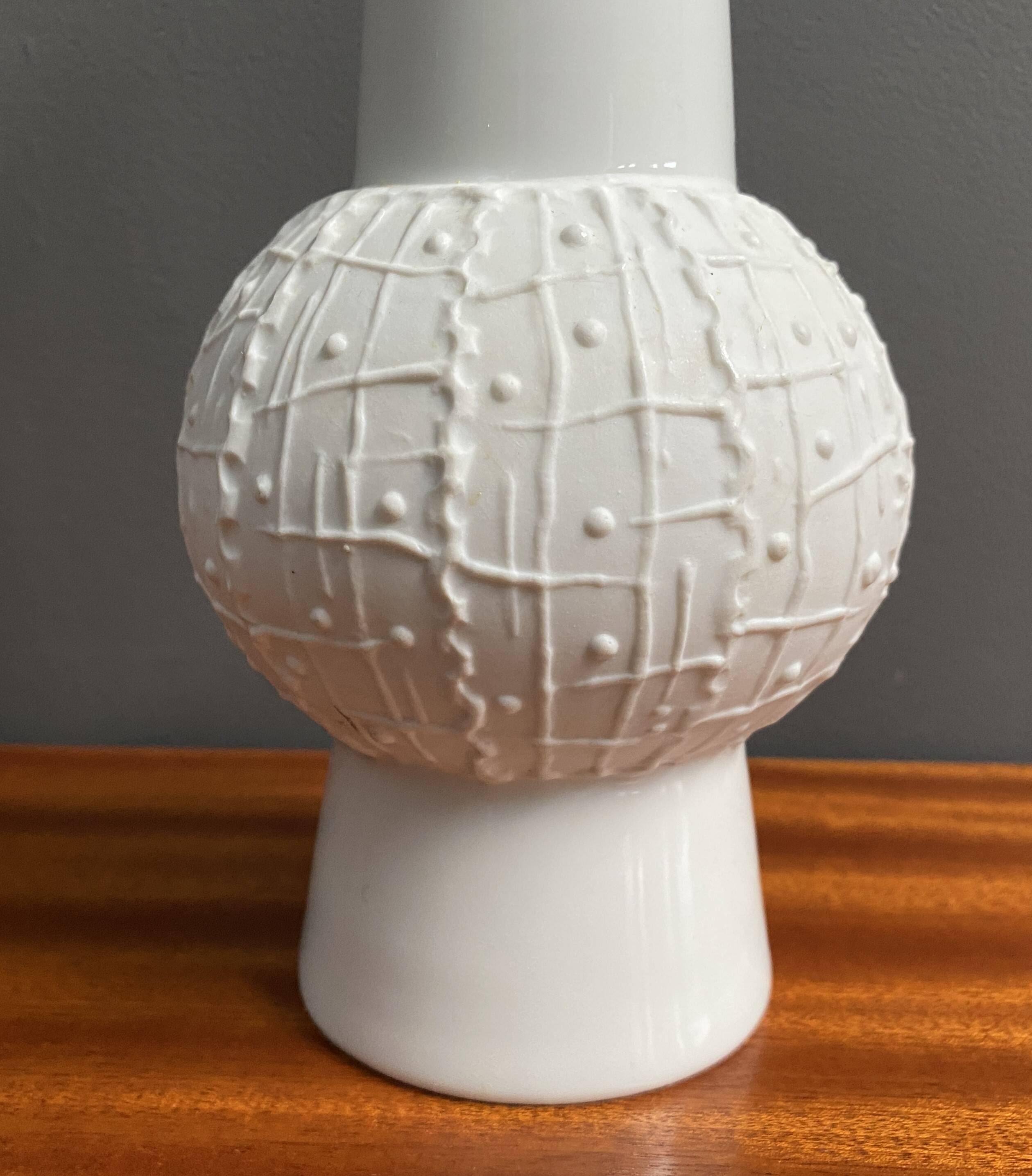 White bisuit ceramic vase by KPM 1960s