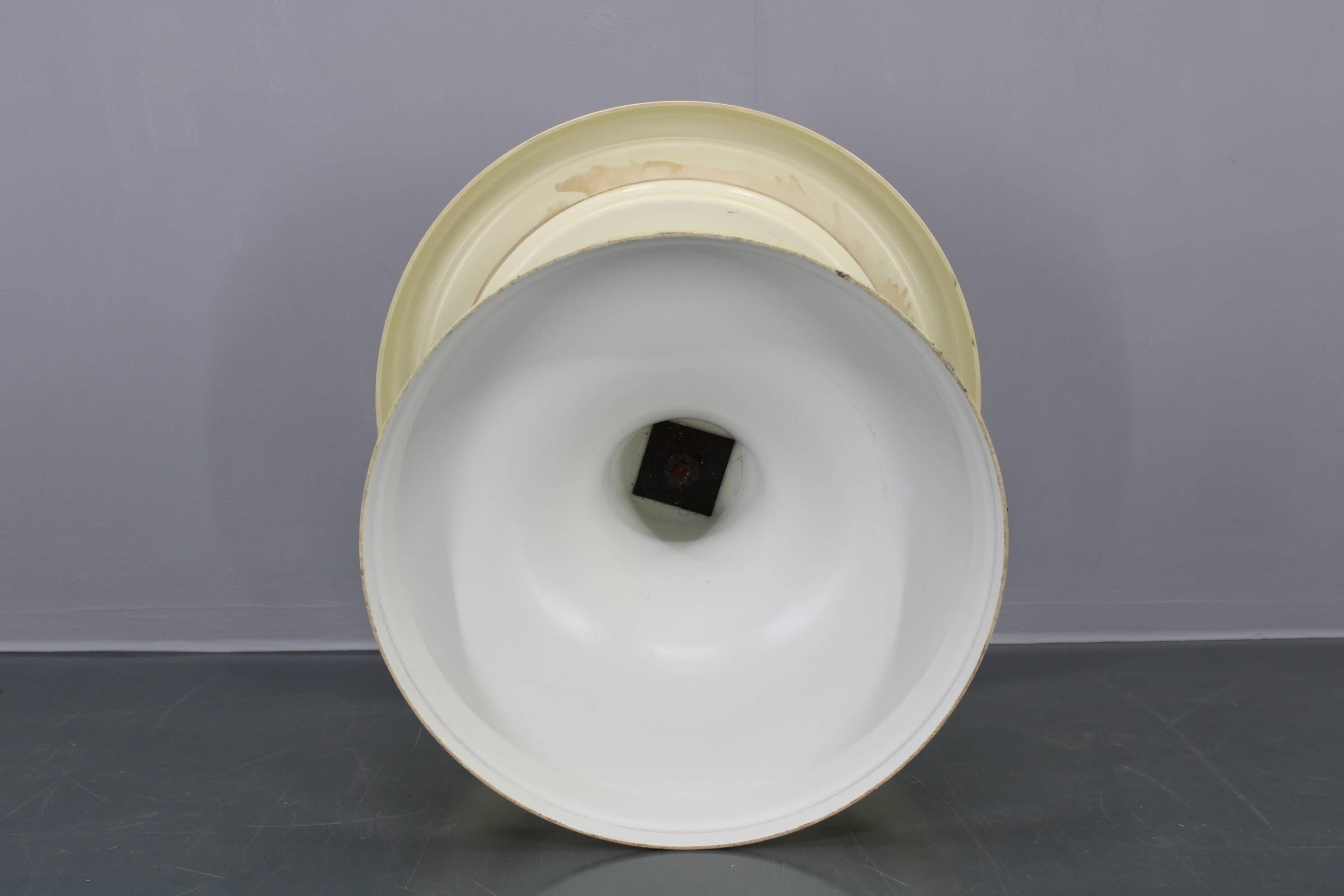 Table d'appoint en plastique italienne des années 1970