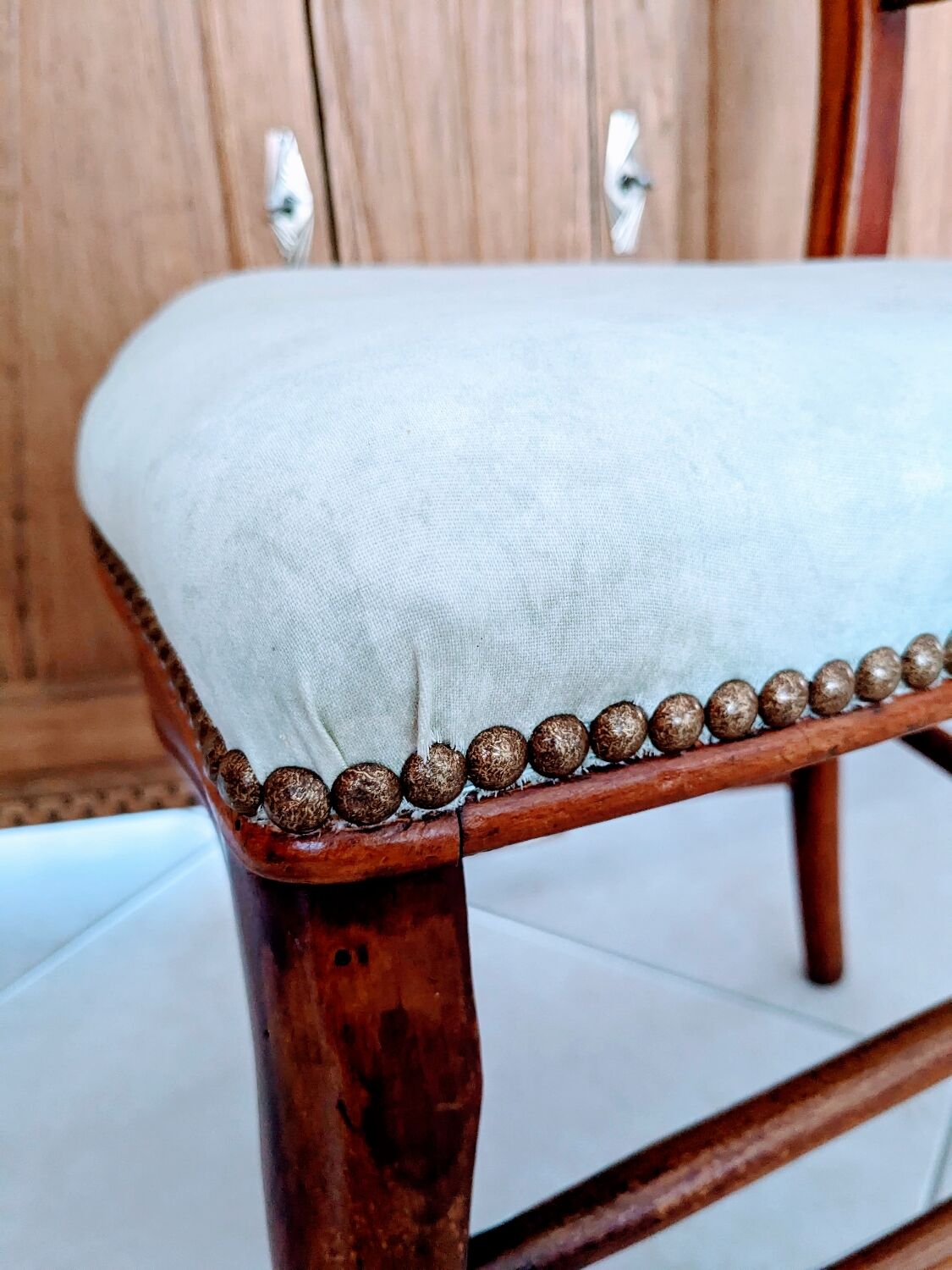 Louis Philippe chair sitting fabric