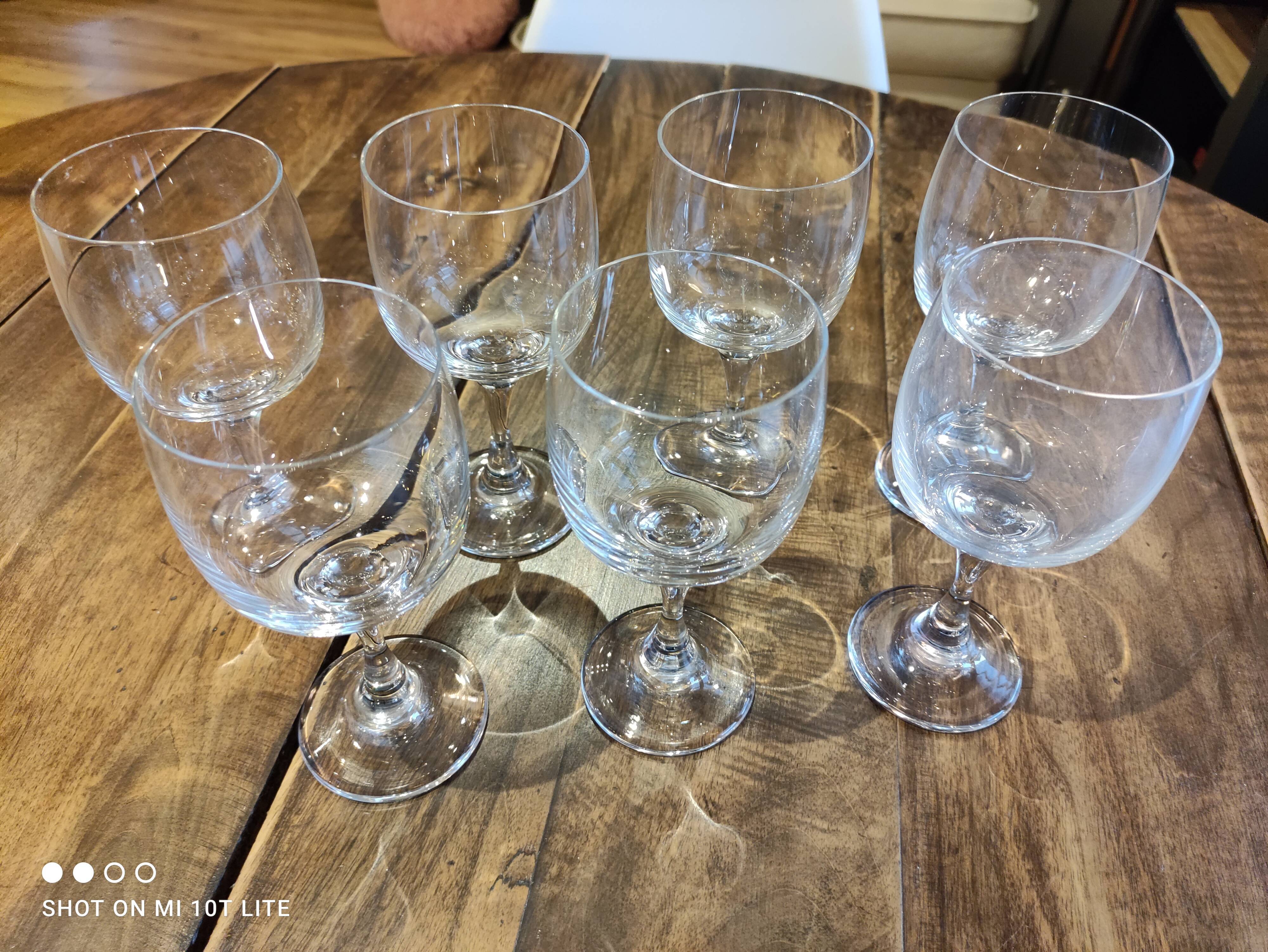 Lot de 7 verres à vin vintage en cristal