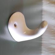 Patère murale en porcelaine - mid. XXeme