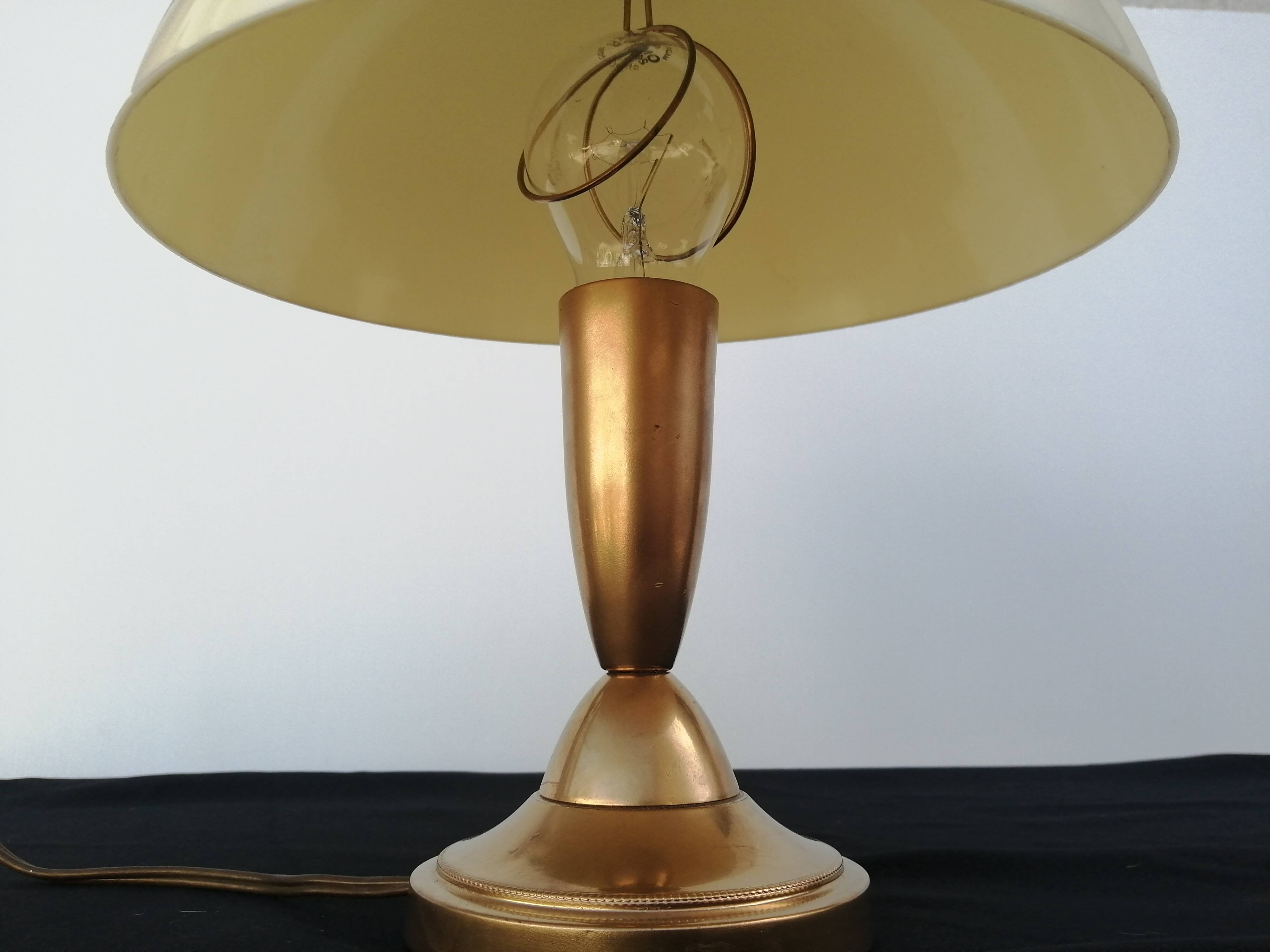 Golden mushroom lamp in metal and plastic vintage 1970