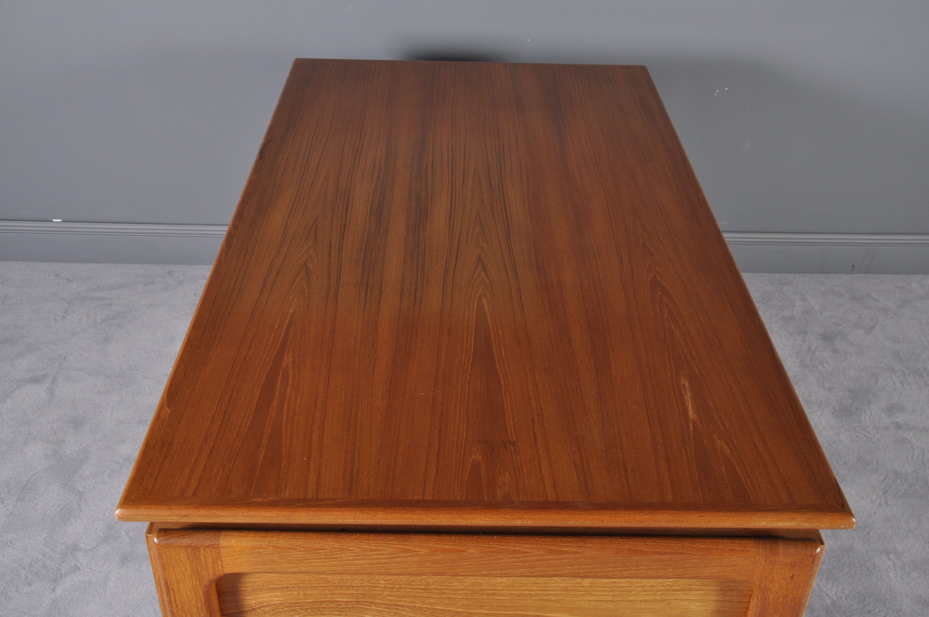 Danish desk by Arne Vodder for GV furniture, 1960