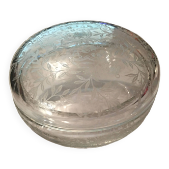 round box in Baccarat crystal