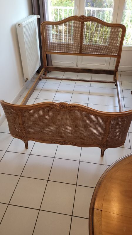 Wooden bed bumper