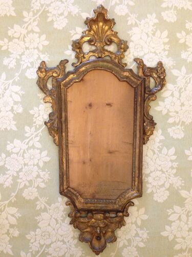 Miroir vénitien en bois doré, glace au mercure d'origine XVIIIe