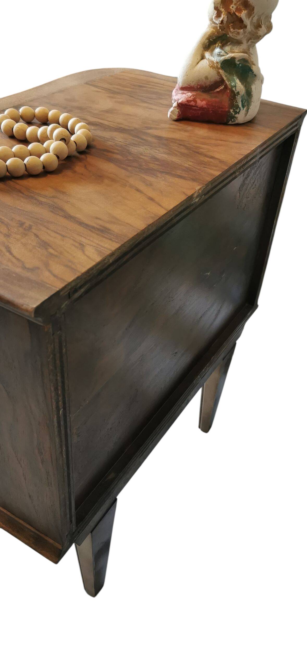 Small vintage chest of drawers from the 50s/60s.