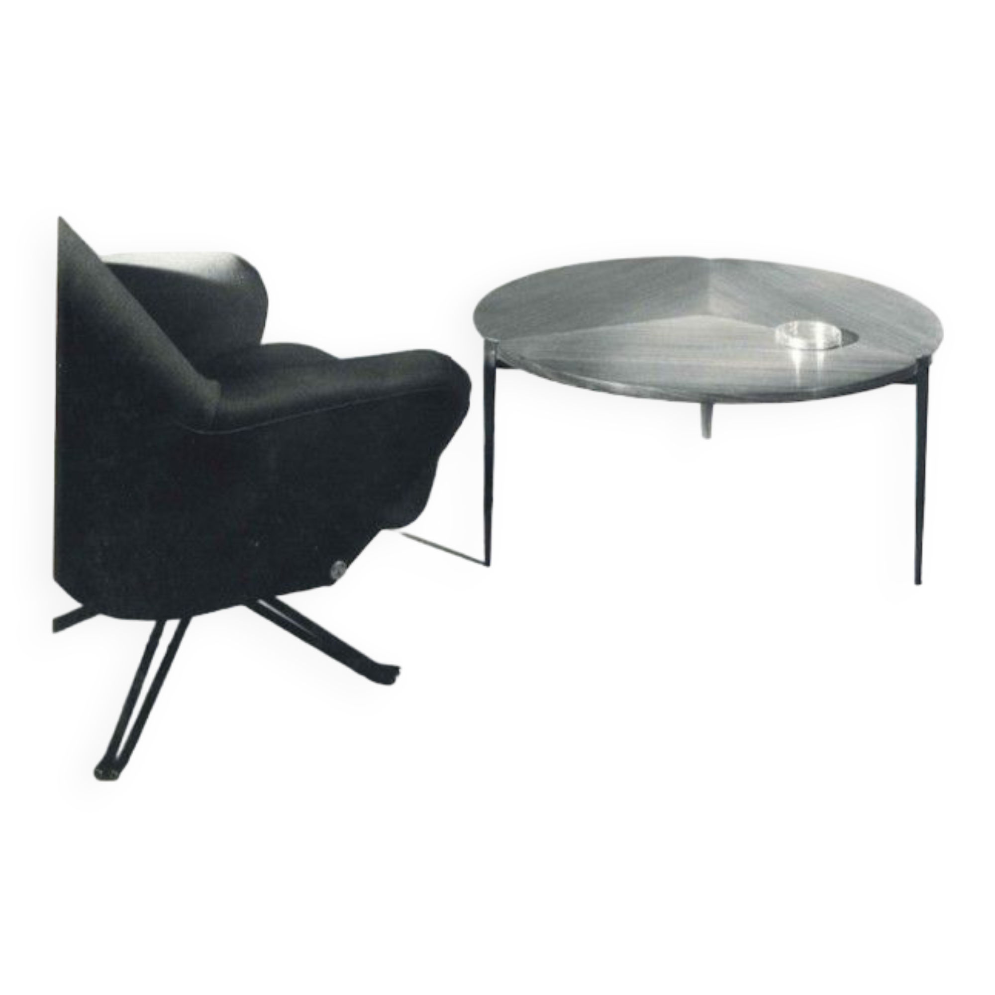 Osvaldo Borsani T61 round coffee table Tecno 1950s