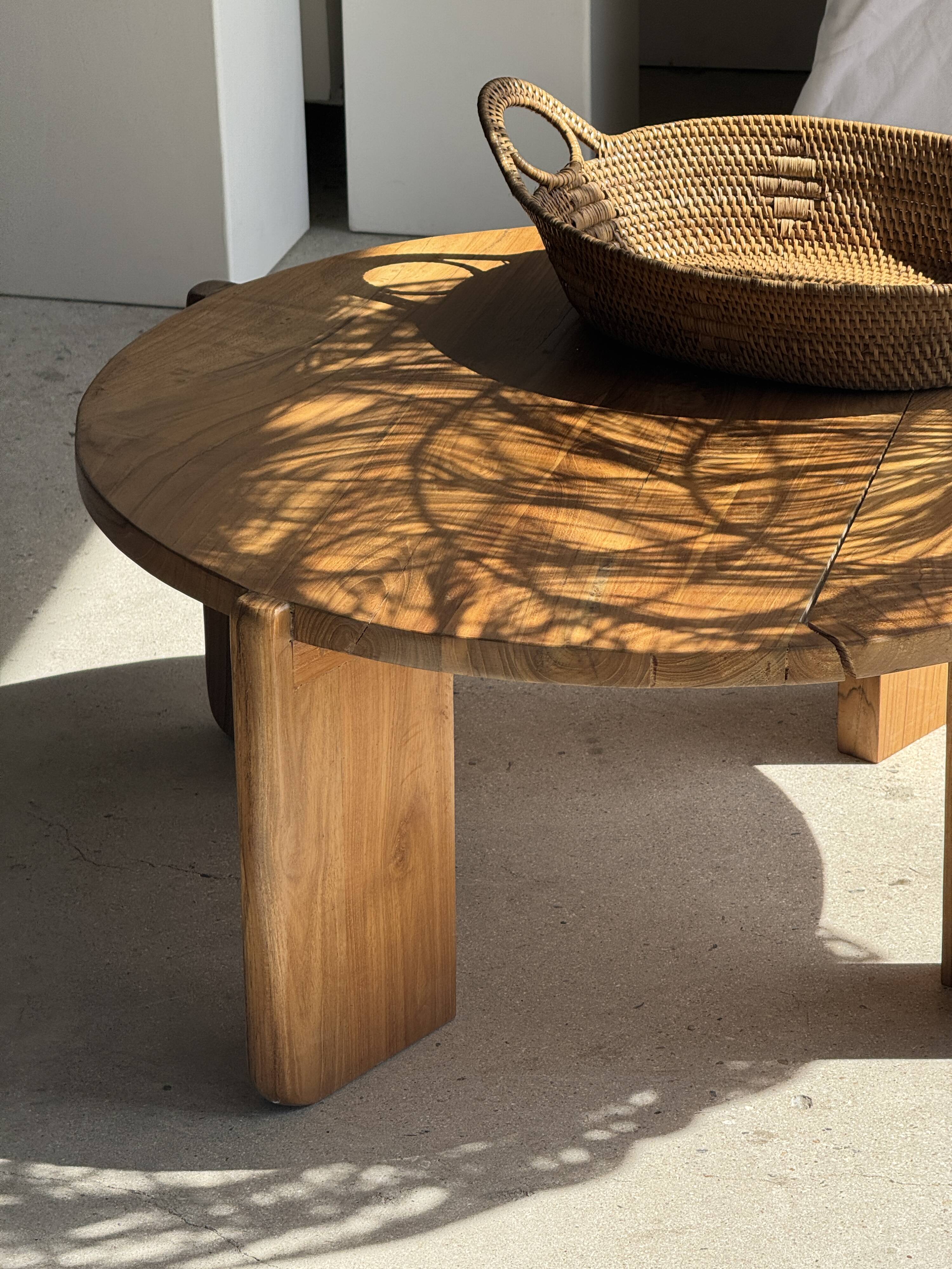 Suspension or rattan lampshade in an elongated spherical shape, layered H80 D