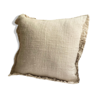 Bohemian cushion with fringed linen sand