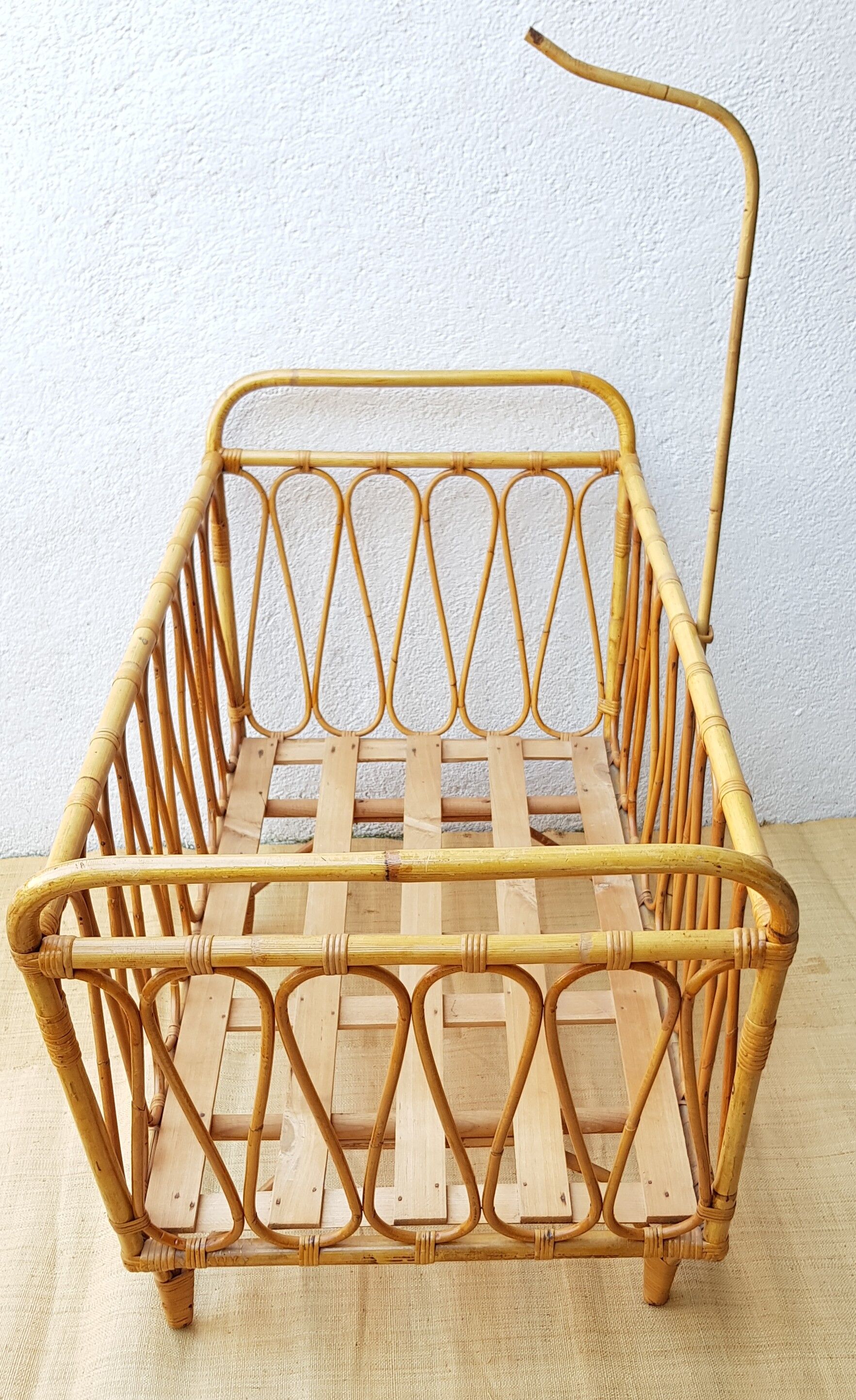 Rattan beds. No jealousy