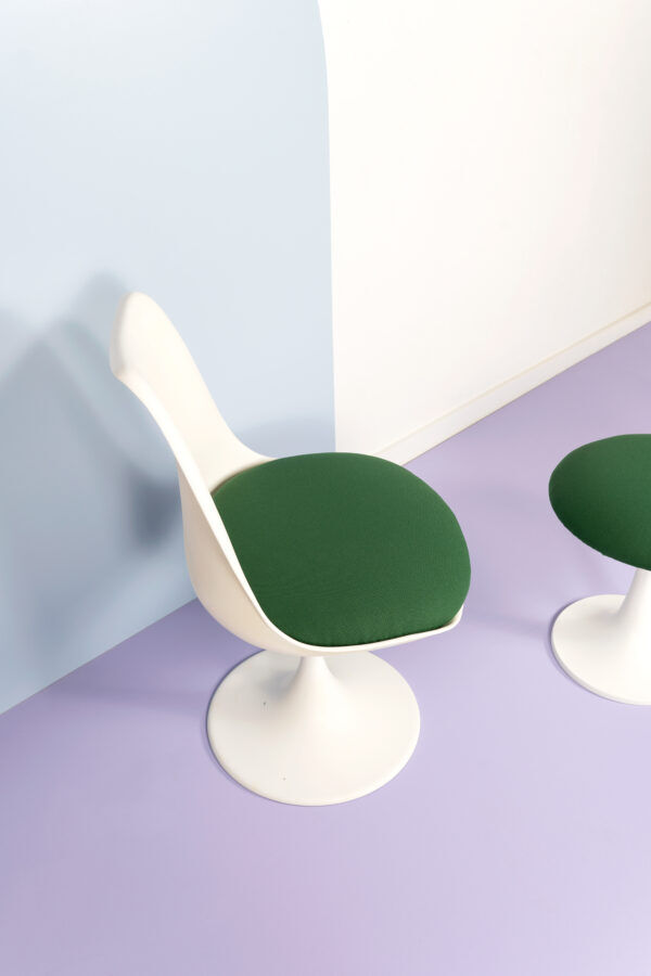 Tulip Chair by Pastoe with matching stool