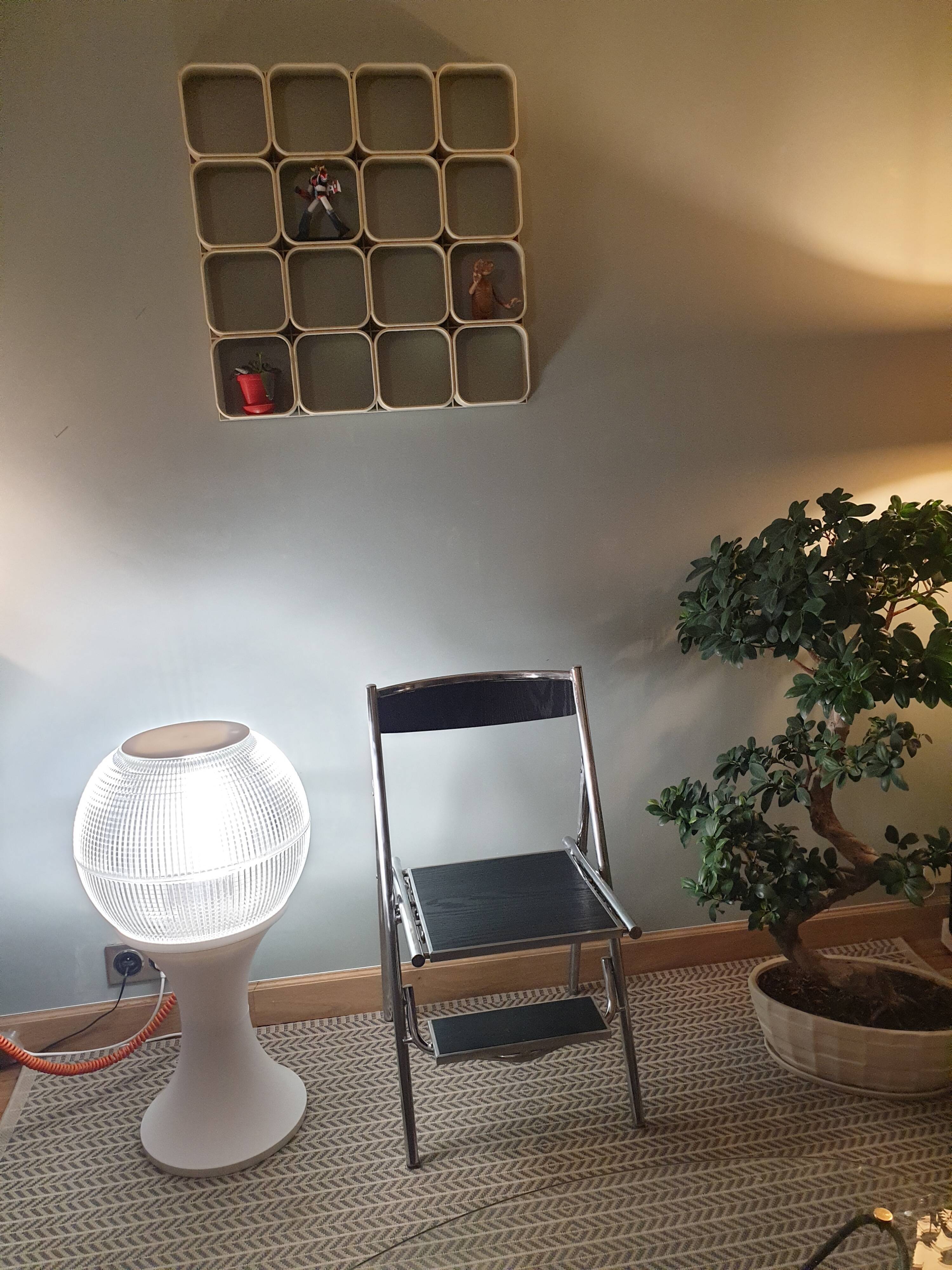 Holophane tulip-shaped floor lamp, 1970