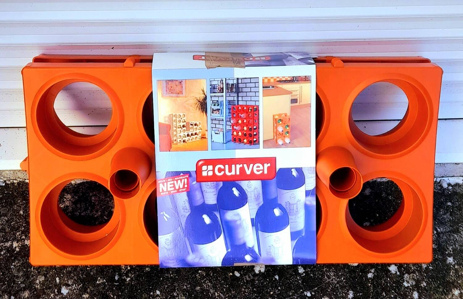 Bottle rack Curver space age 70s