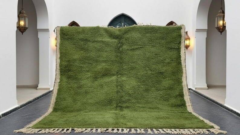 Handmade Berber rug 250cm x 180cm