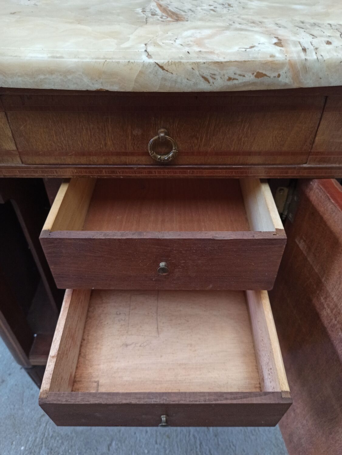 Furniture between two marble tops Louis XVI style