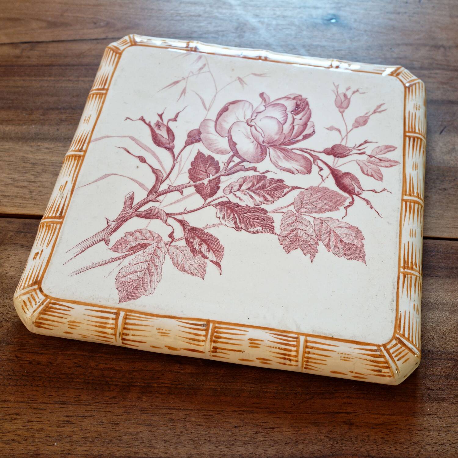 Creil and Montereau iron earth trivet