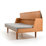 Early Daybed GE-258 in Oak and Cane by Hans J. Wegner